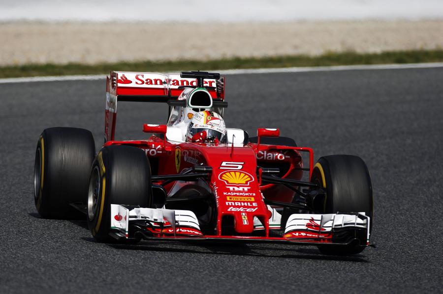  Ferrari SF16-H (667) 2016 года  (фото 12 из 18)